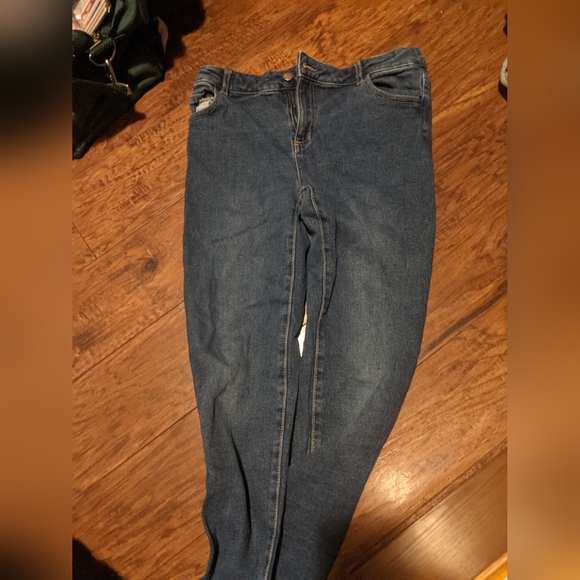 Kids size 14 Joe Fresh Jeans - Picture 1 of 3